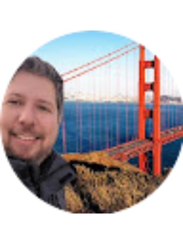 Photo of Leonel Oliveira