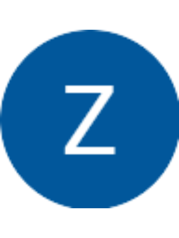 Photo of Zoe Senf