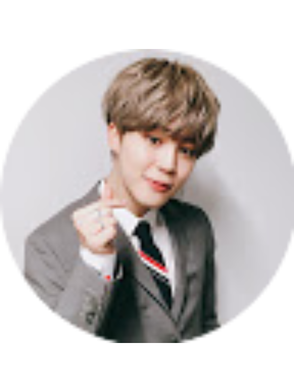 Photo of Alexandra Daniels