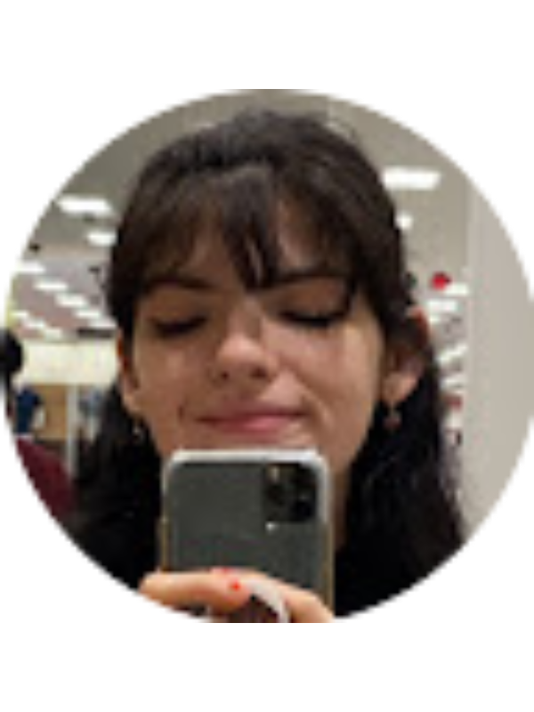 Photo of Lauren Henn