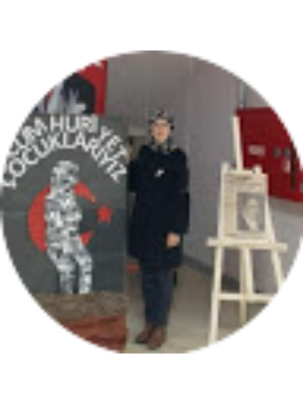 Photo of B&uuml;şra &Ouml;ZT&Uuml;RK