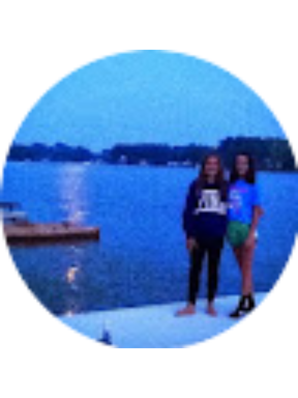 Photo of Olivia Lynch