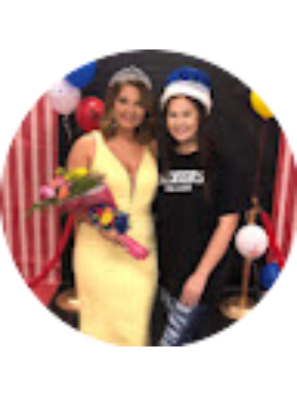 Photo of Ashlyn Mills