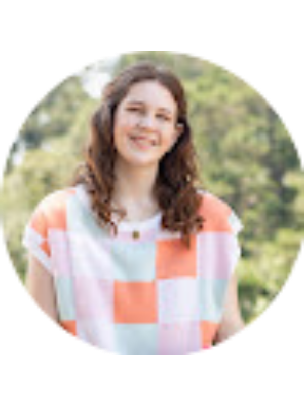 Photo of Lauren Juhl
