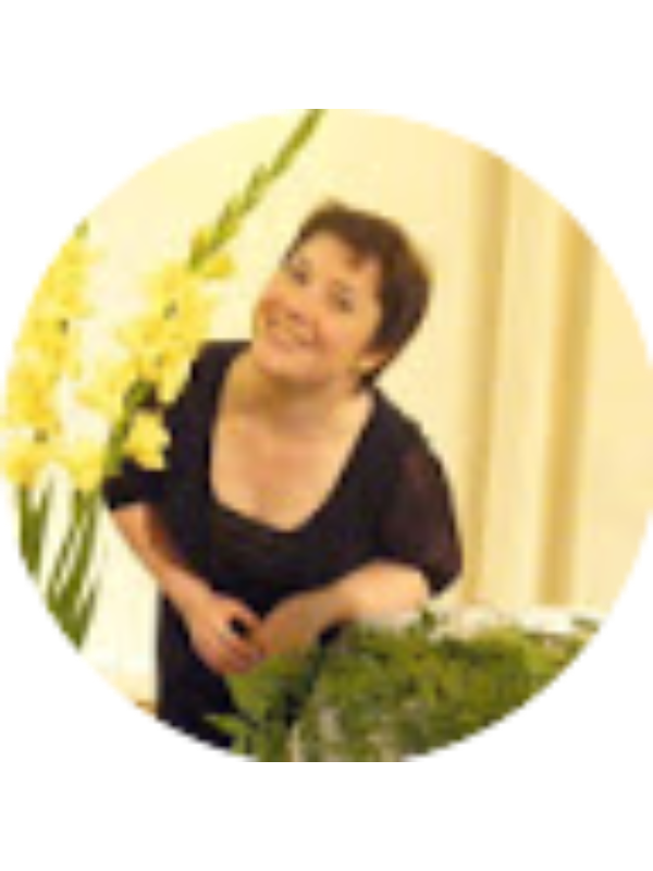 Photo of Mtra Luc&iacute;a Perez