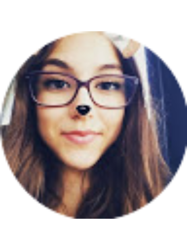 Photo of Beatriz Costa