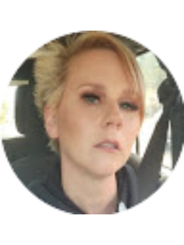 Photo of Jackie Davis