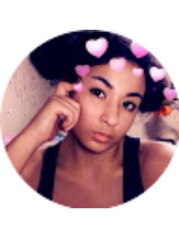 Photo of Ester Muniz