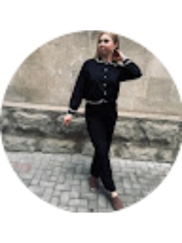 Photo of Cristina Nebojenco