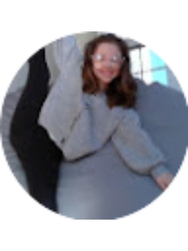 Photo of Mara Loughry