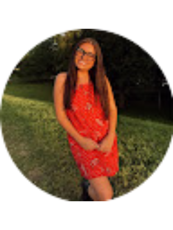 Photo of Savannah Burnett