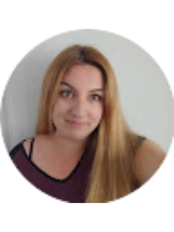 Photo of Noemi Ca ve