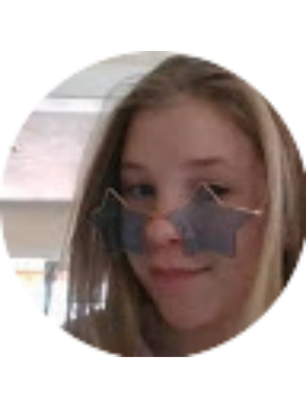 Photo of Karly Hallatt