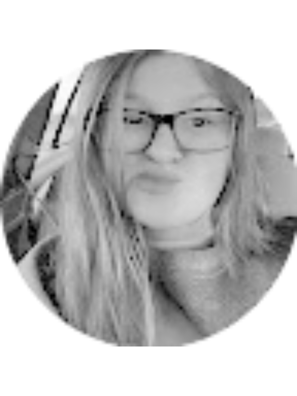 Photo of Alexis Nichols