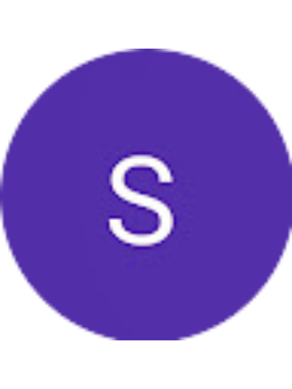 Photo of Sarah Windsheimer