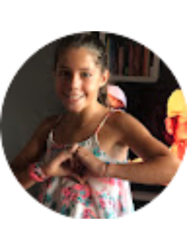 Photo of DEBORA LOPES