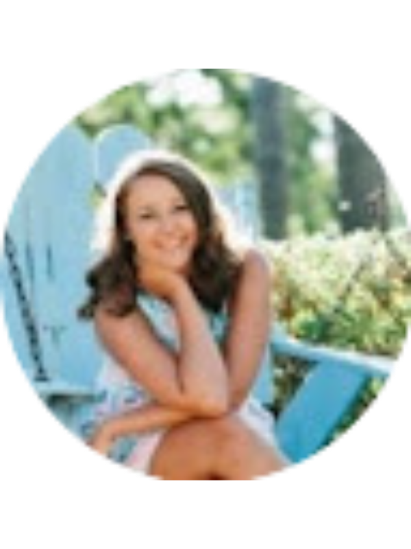 Photo of Rebekah Williamson