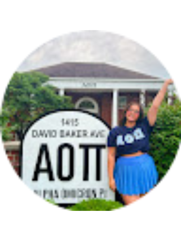 Photo of Gabi Fernandes