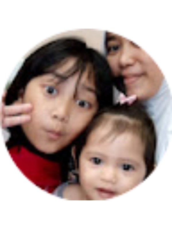 Photo of Indri Putri Hapsari