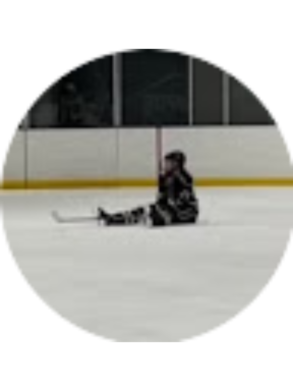 Photo of JULIA KUHNS