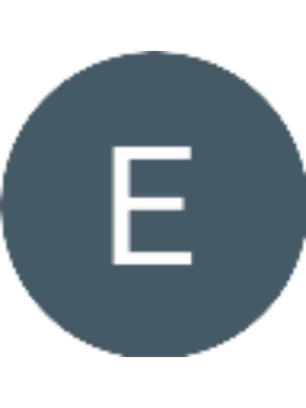 Photo of Eliana Navejar