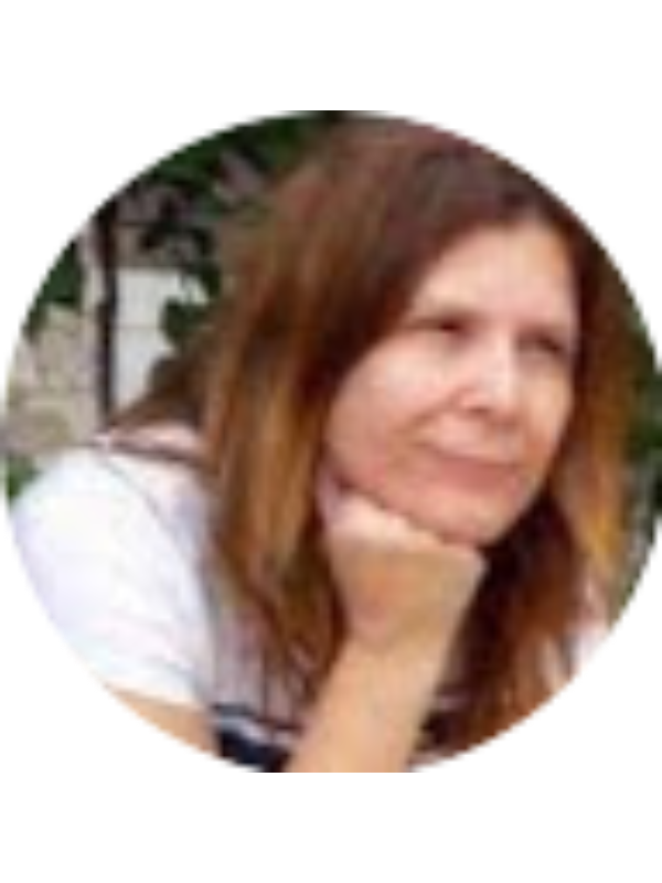 Photo of Michelle Bastos