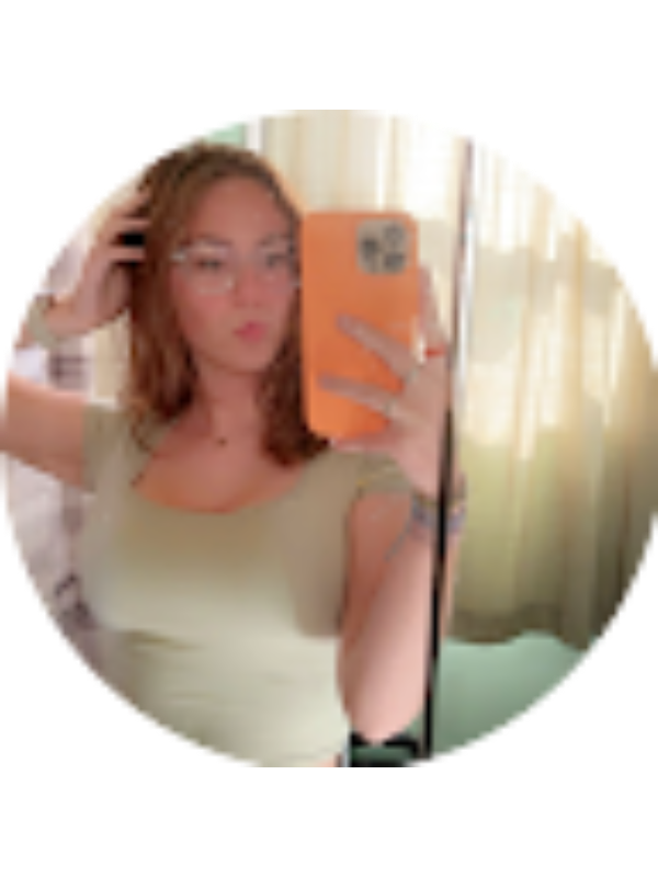 Photo of Katlyn Long