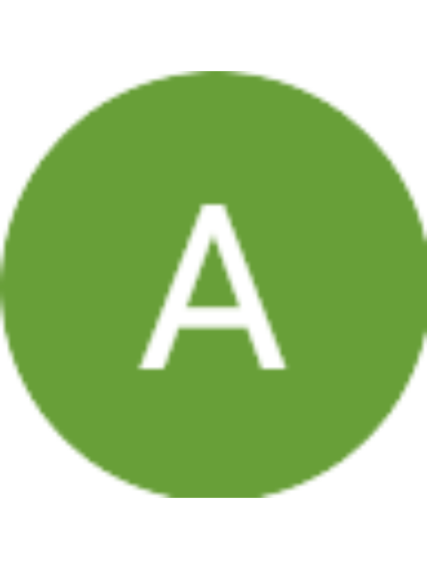 Photo of Amelia Knight