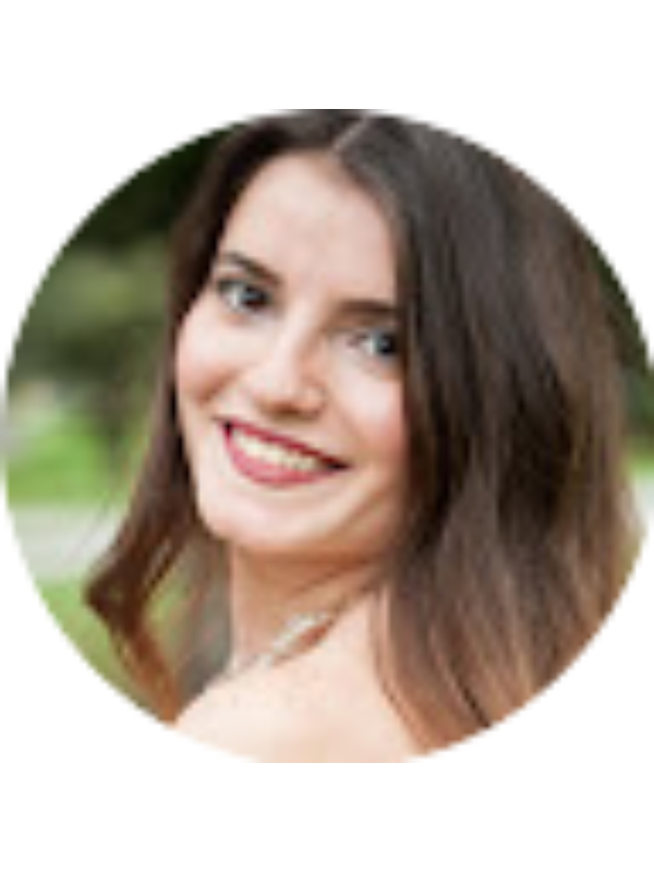 Photo of Alexandra Capatina