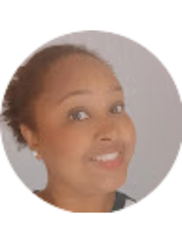 Photo of Angela Oliveira