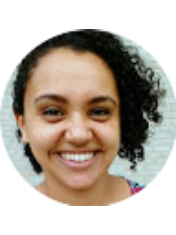 Photo of Larissa Yopán