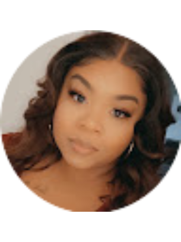 Photo of Hollie Carswell