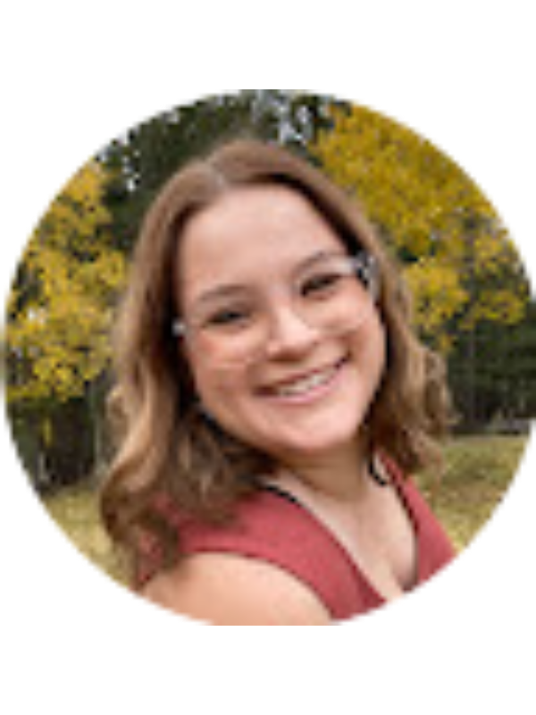 Photo of Rebecca Ballard