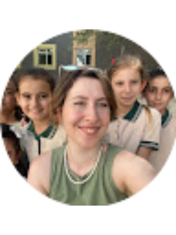 Photo of &Ouml;zge Topaloğlu