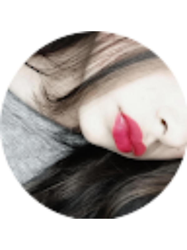 Photo of Nicole Coro