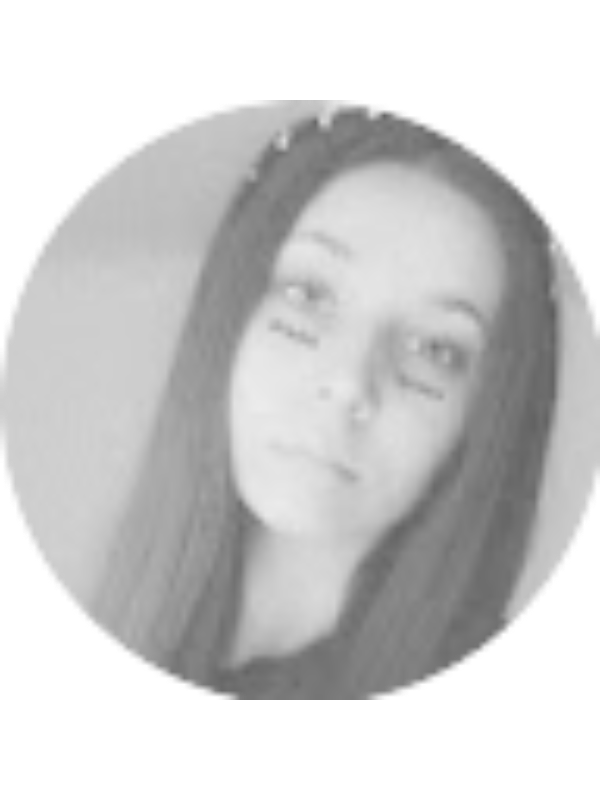 Photo of Riana Enache