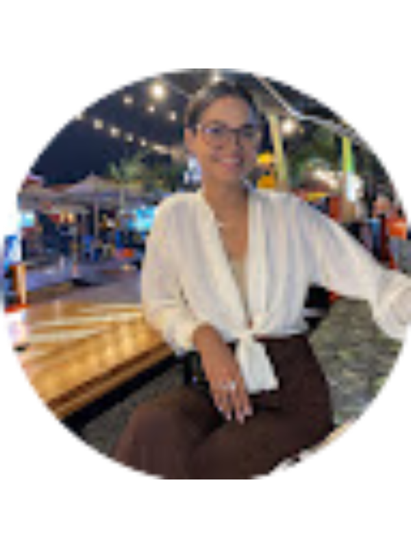 Photo of Laura Galindo