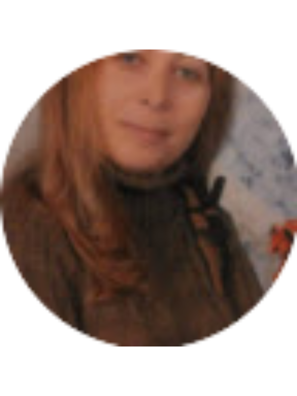 Photo of Emilia Lazar